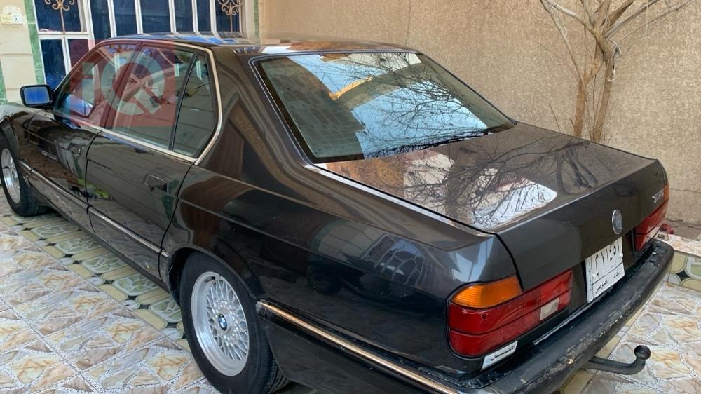 بي ام دبليو الفئة 7